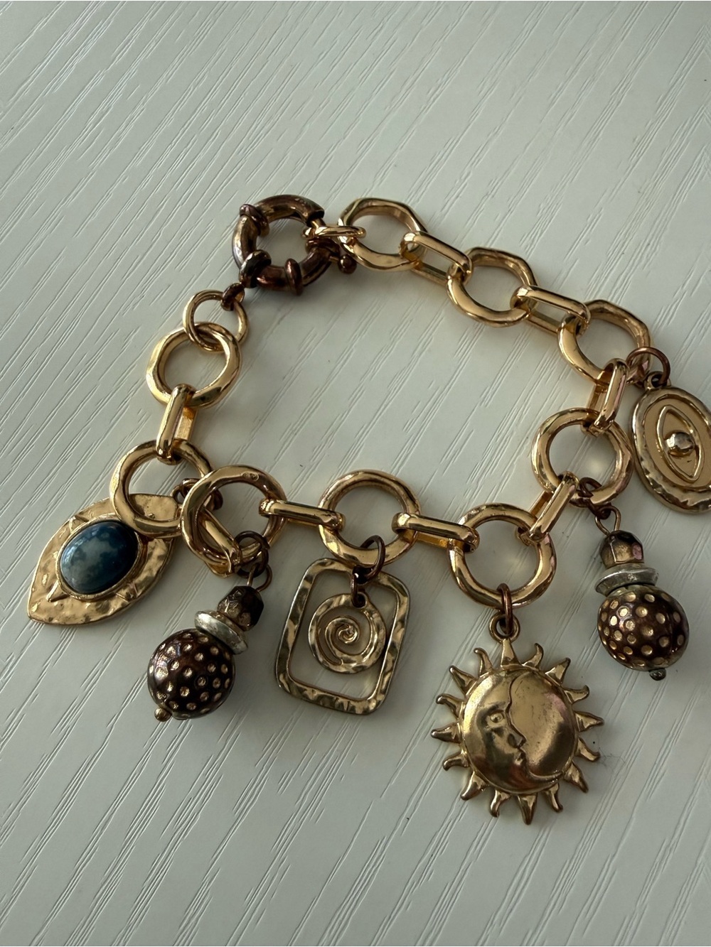 Universal Thread  Gold Tone Beaded Charm Bracelet Spring Clasp  Sunburst Fun